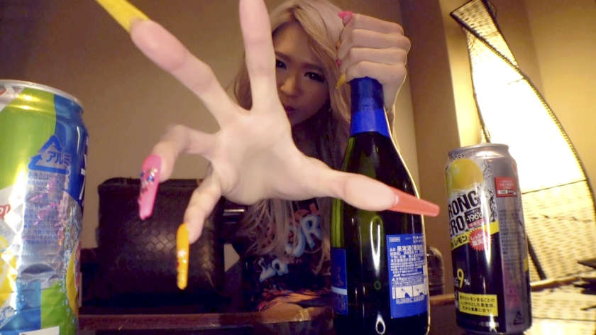 300NTK-203出演丽莎24岁剪刀辣妹