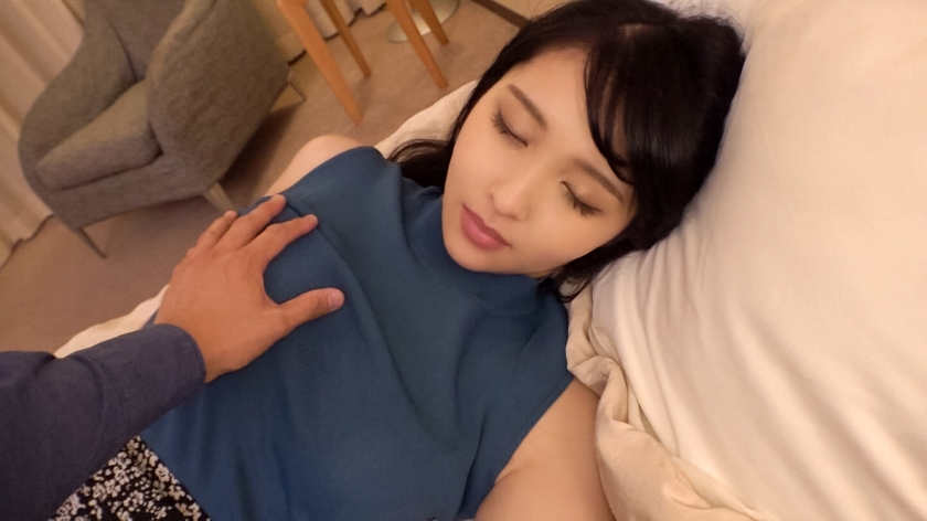 200GANA-2116夜晚走在神乐坂的烂醉美女