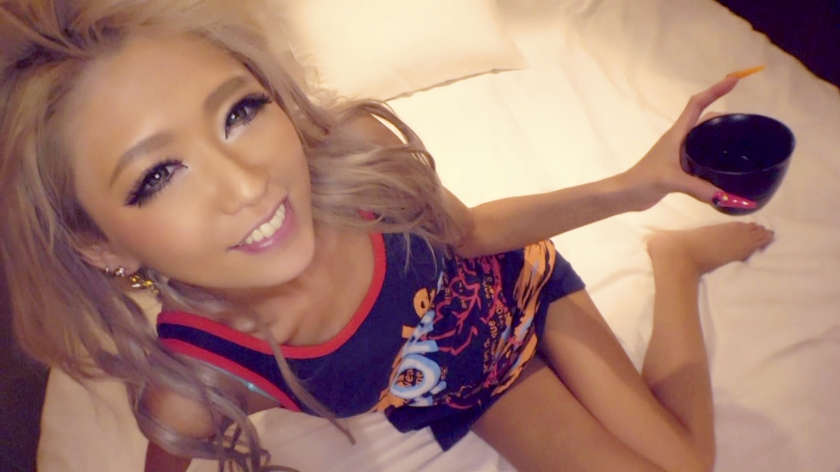 300NTK-203出演丽莎24岁剪刀辣妹