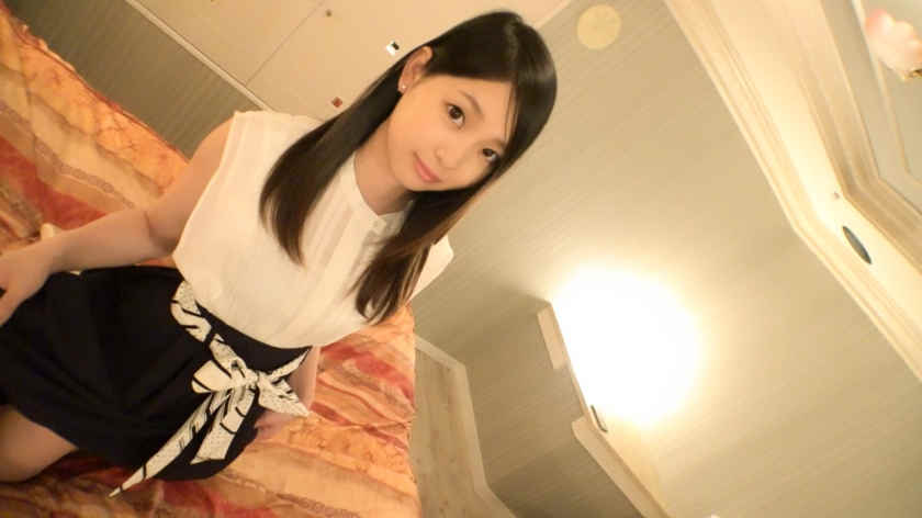 SIRO-3879二十岁的企业接待小姐