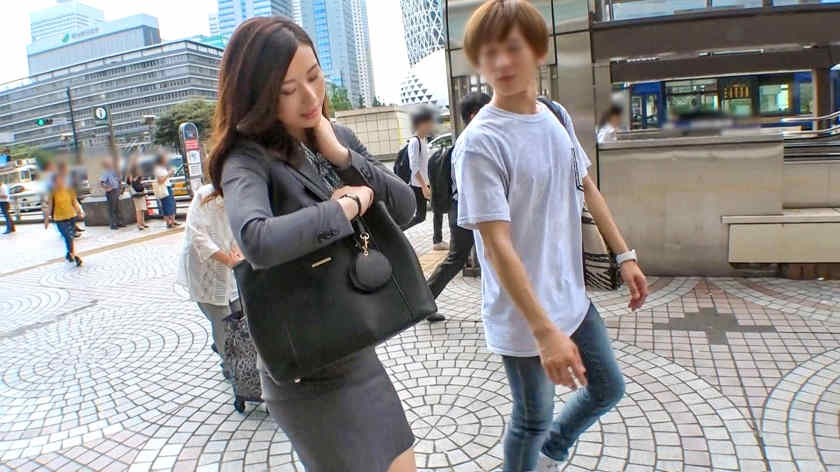 200GANA-2161新宿搭讪的丝袜美腿OL