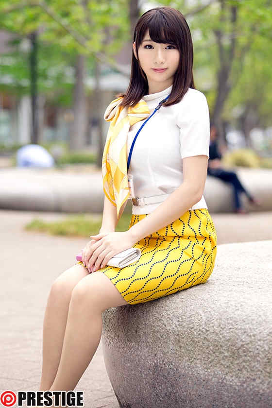 AKA-060丝袜美腿OL