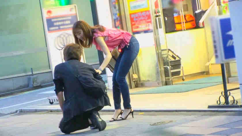 200GANA-2296新宿站周边寻找可爱的女孩子