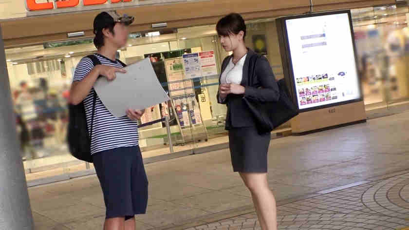 200GANA-2309地产公司丝袜OL销售员