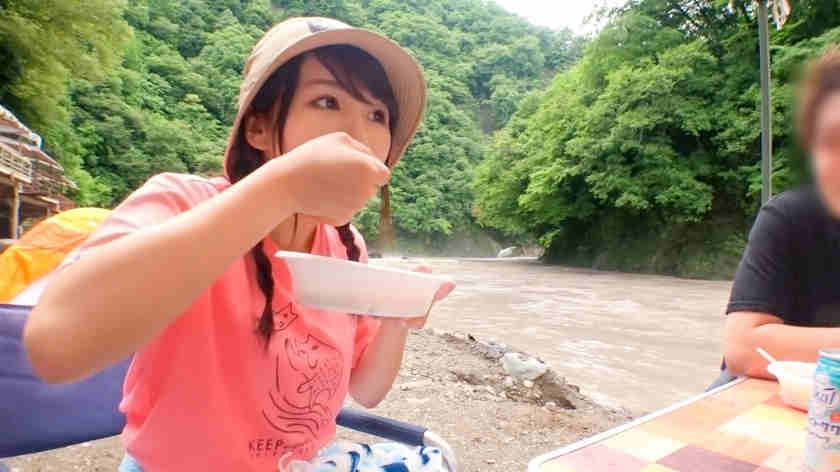 200GANA-2324营地搭讪美容部員21歳