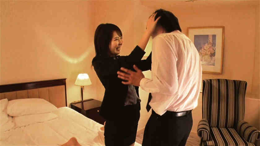 169MDTM-656丝袜OL职员