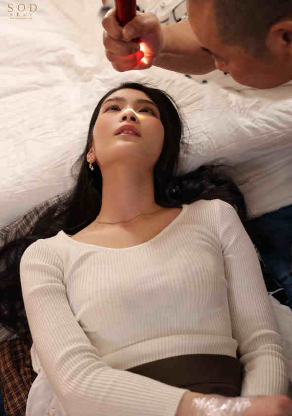 107STARS-389出演本庄鈴