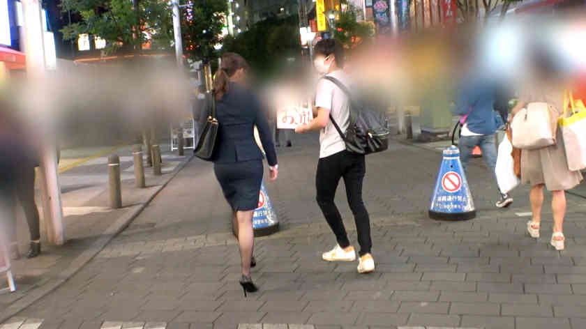 200GANA-2583居酒屋OL小姐