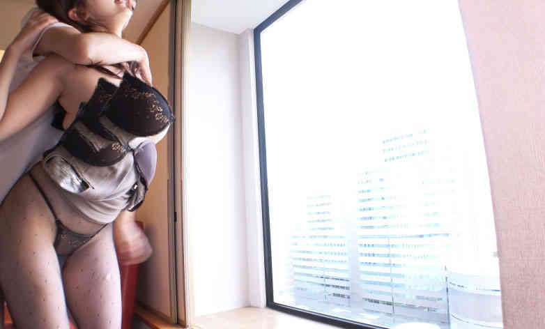 001HMNF-076丝袜美腿 椎菜える 七瀬いおり