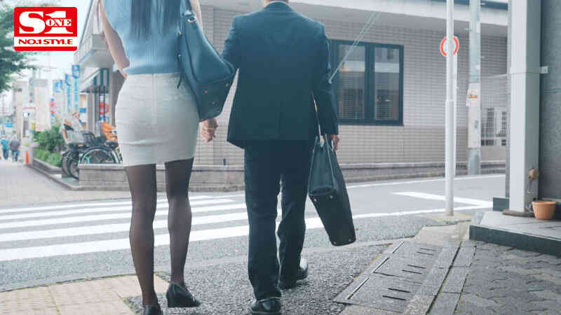 ssis00584丝袜美腿星宮一花新作品