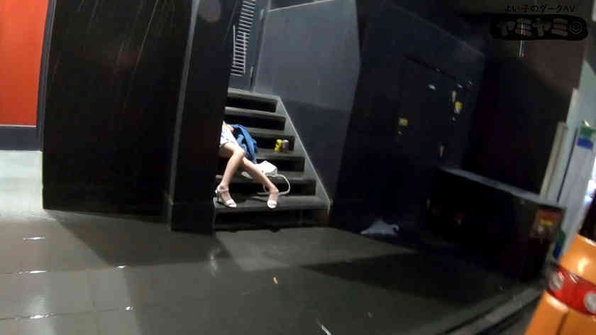 YMYM-004醉酒黑丝袜美腿OL