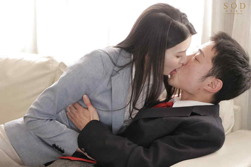 107STARS-856本庄鈴新作品