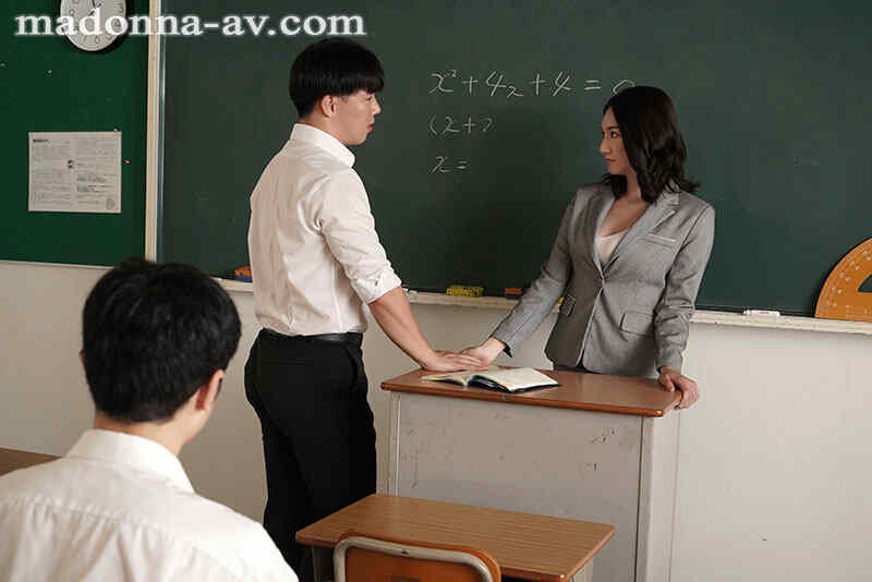 juq00451黑丝美腿木村玲衣