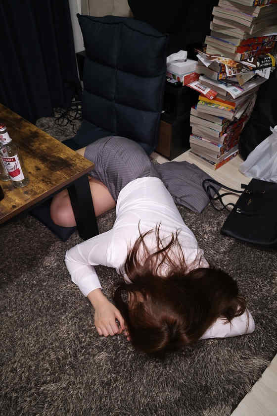 726ANKK-085醉酒肉丝OL