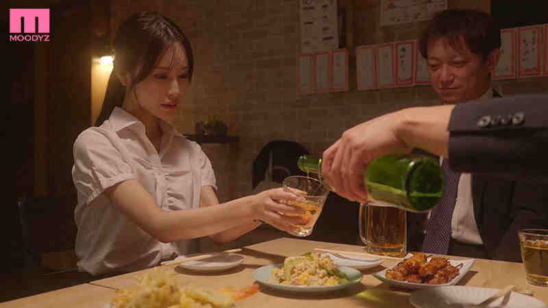 mida00531黑丝袜美腿OL